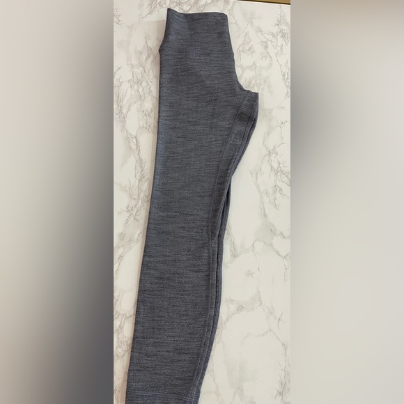 Lululemon Leggings Size 6 Women’s - Picture 4 of 4